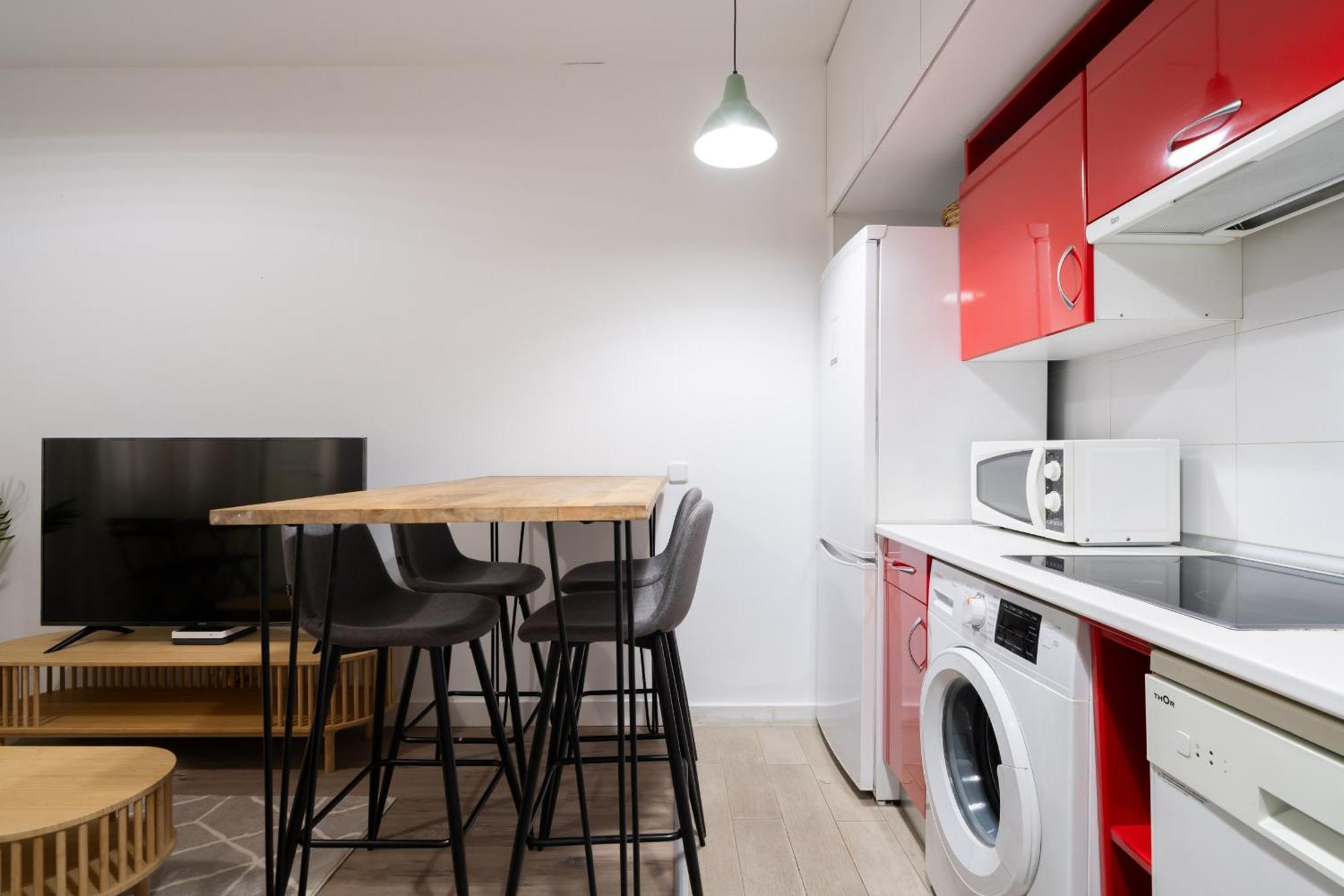 Apartamento En Chueca Para 4 Personas Alquiler Temporal مدريد المظهر الخارجي الصورة