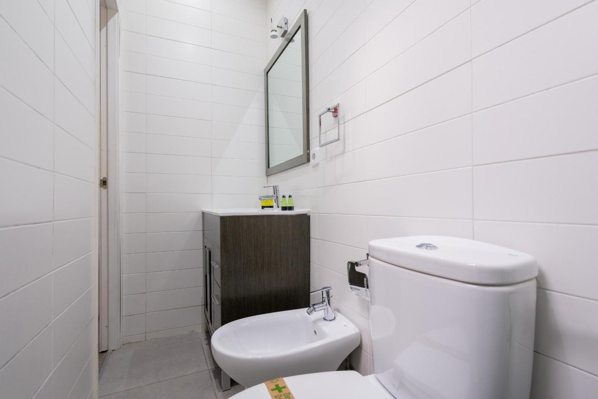 Apartamento En Chueca Para 4 Personas Alquiler Temporal مدريد المظهر الخارجي الصورة